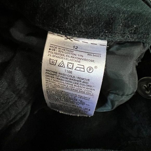 OLD NAVY Green Corduroy Crop Pants (12) - Picture 6 of 7